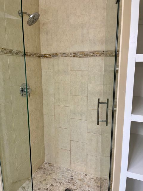 Tiny photo for 33 Shoreline Road #B, Lake Barrington, IL 60010 (MLS # 12516438)