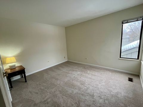 Tiny photo for 33 Shoreline Road #B, Lake Barrington, IL 60010 (MLS # 12516438)