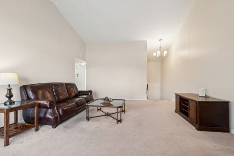 Tiny photo for 33 Shoreline Road #B, Lake Barrington, IL 60010 (MLS # 12516438)