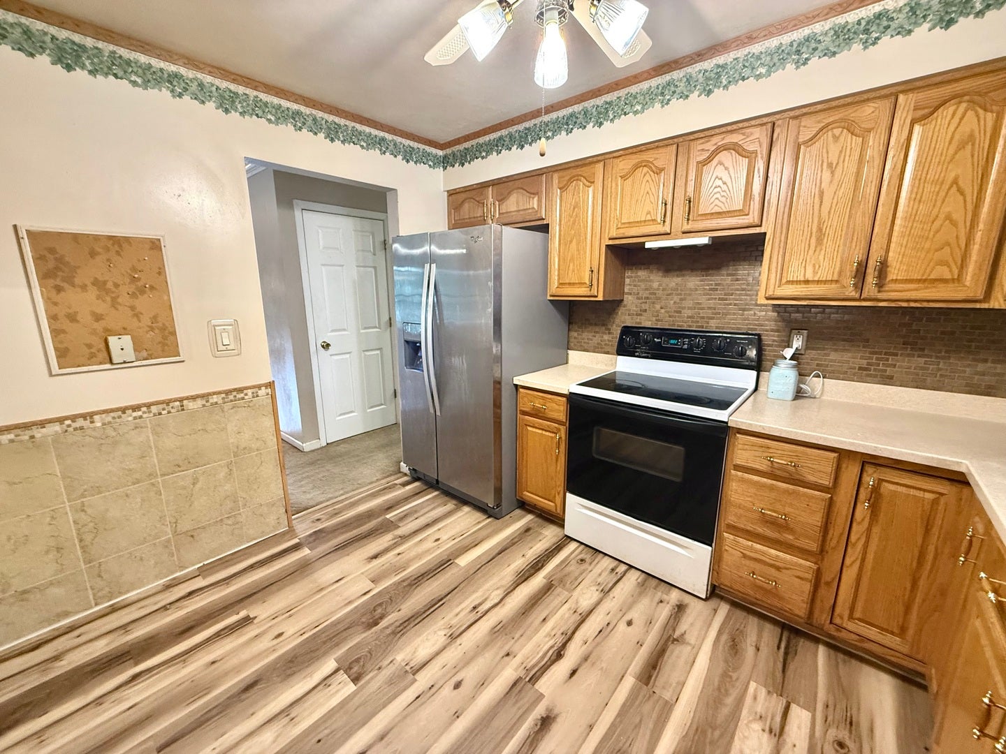 1059 Meadow Lane