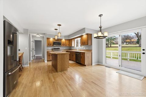 Tiny photo for 1220 Davey Drive, Batavia, IL 60510 (MLS # 12581037)