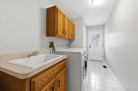 Tiny photo for 1220 Davey Drive, Batavia, IL 60510 (MLS # 12581037)