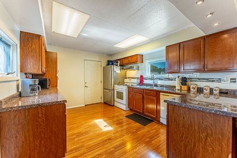 Tiny photo for 322 N Eddy Street, Sandwich, IL 60548 (MLS # 12548701)