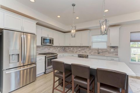 Tiny photo for 257 MASTERS Drive, Addison, IL 60101 (MLS # 12444529)