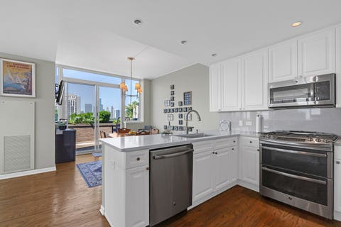 Tiny photo for 1515 S Prairie Avenue #1214, Chicago, IL 60605 (MLS # 12699009)