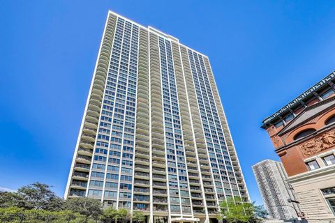 1560 N Sandburg Terrace 1106 Chicago IL 60610