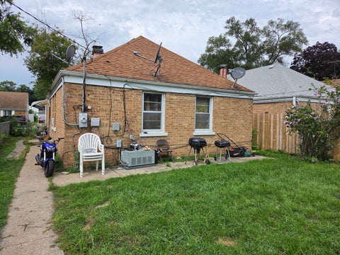 Tiny photo for 411 50th Avenue, Bellwood, IL 60104 (MLS # 12757192)