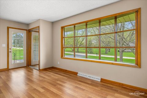 Tiny photo for 70 Highview Drive, Yorkville, IL 60560 (MLS # 12603749)