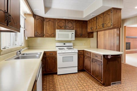 Tiny photo for 300 S Jackson Street, Flanagan, IL 61740 (MLS # 12755145)