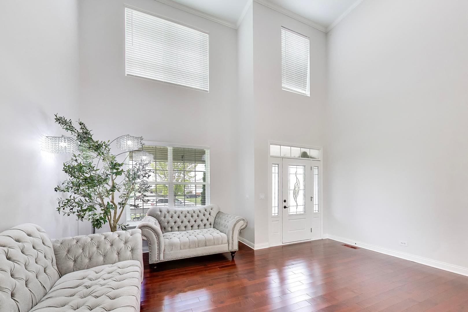 8880 Pearsall Drive
