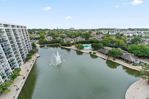 Tiny photo for 2005 S Finley Road #1102, Lombard, IL 60148 (MLS # 12480881)