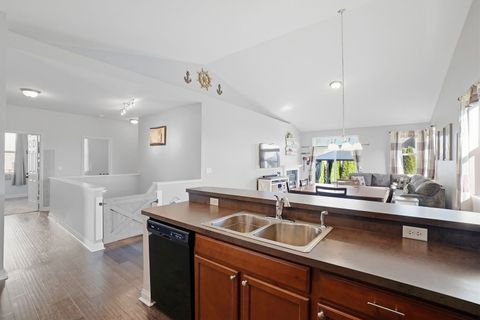 Tiny photo for 4620 Plymouth Avenue, Yorkville, IL 60560 (MLS # 12582773)