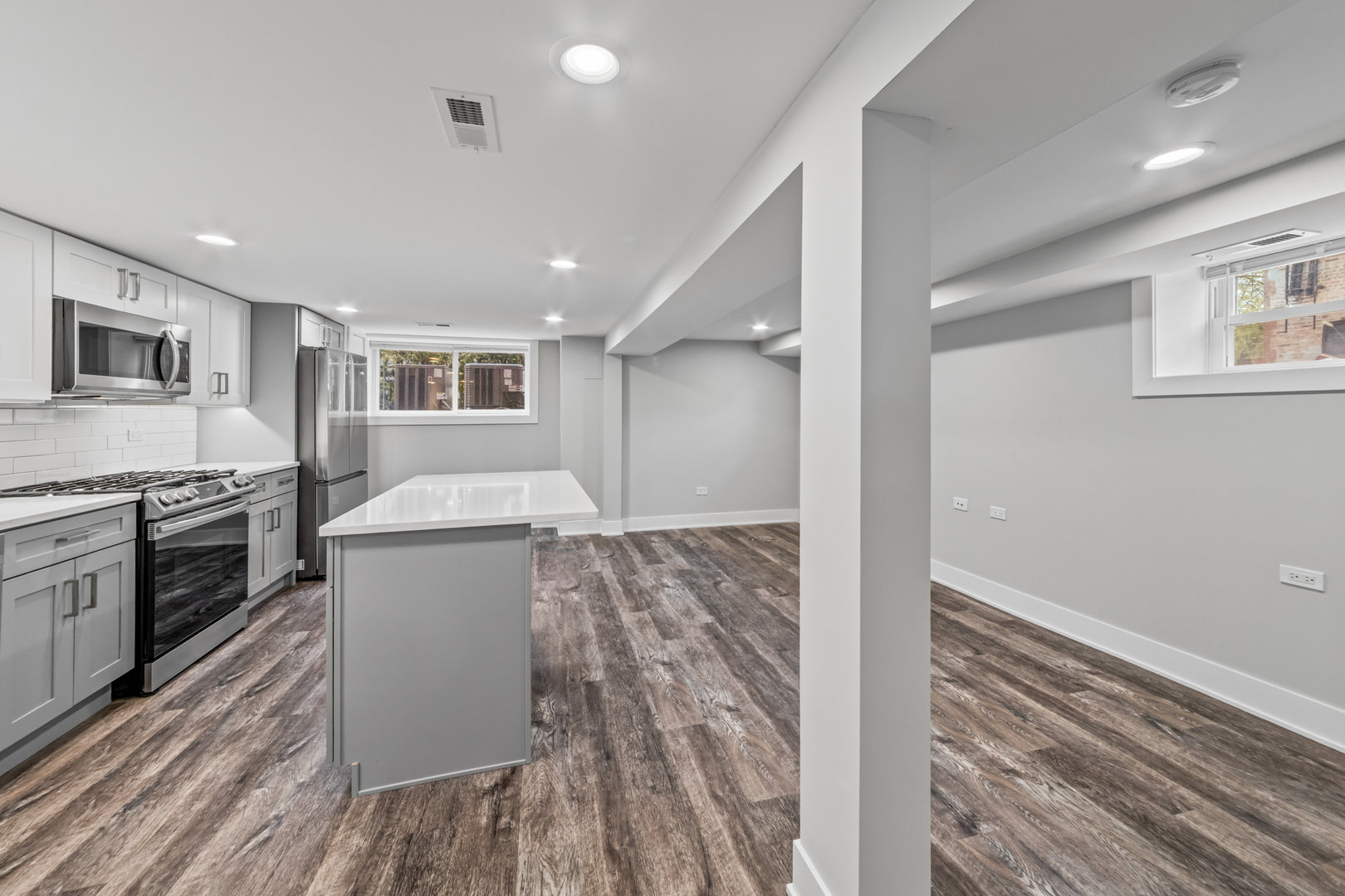 2144 W Shakespeare Avenue GDN