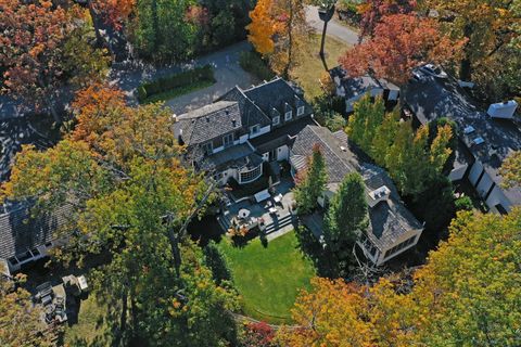 A home in Lake Bluff