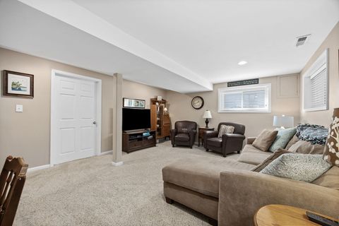 Tiny photo for 723 Inverness Road, Lisle, IL 60532 (MLS # 12496438)