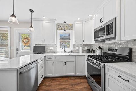 Tiny photo for 723 Inverness Road, Lisle, IL 60532 (MLS # 12496438)