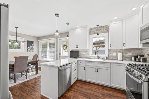 Tiny photo for 723 Inverness Road, Lisle, IL 60532 (MLS # 12496438)