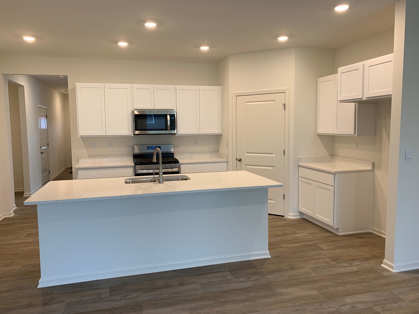 1383 Wild Tulip Circle
