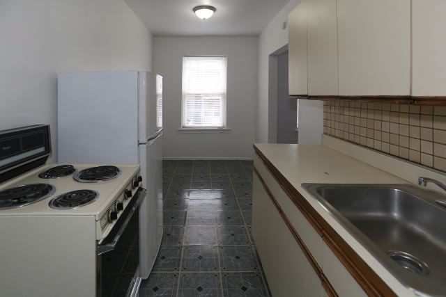 4515 N Malden Street 1C