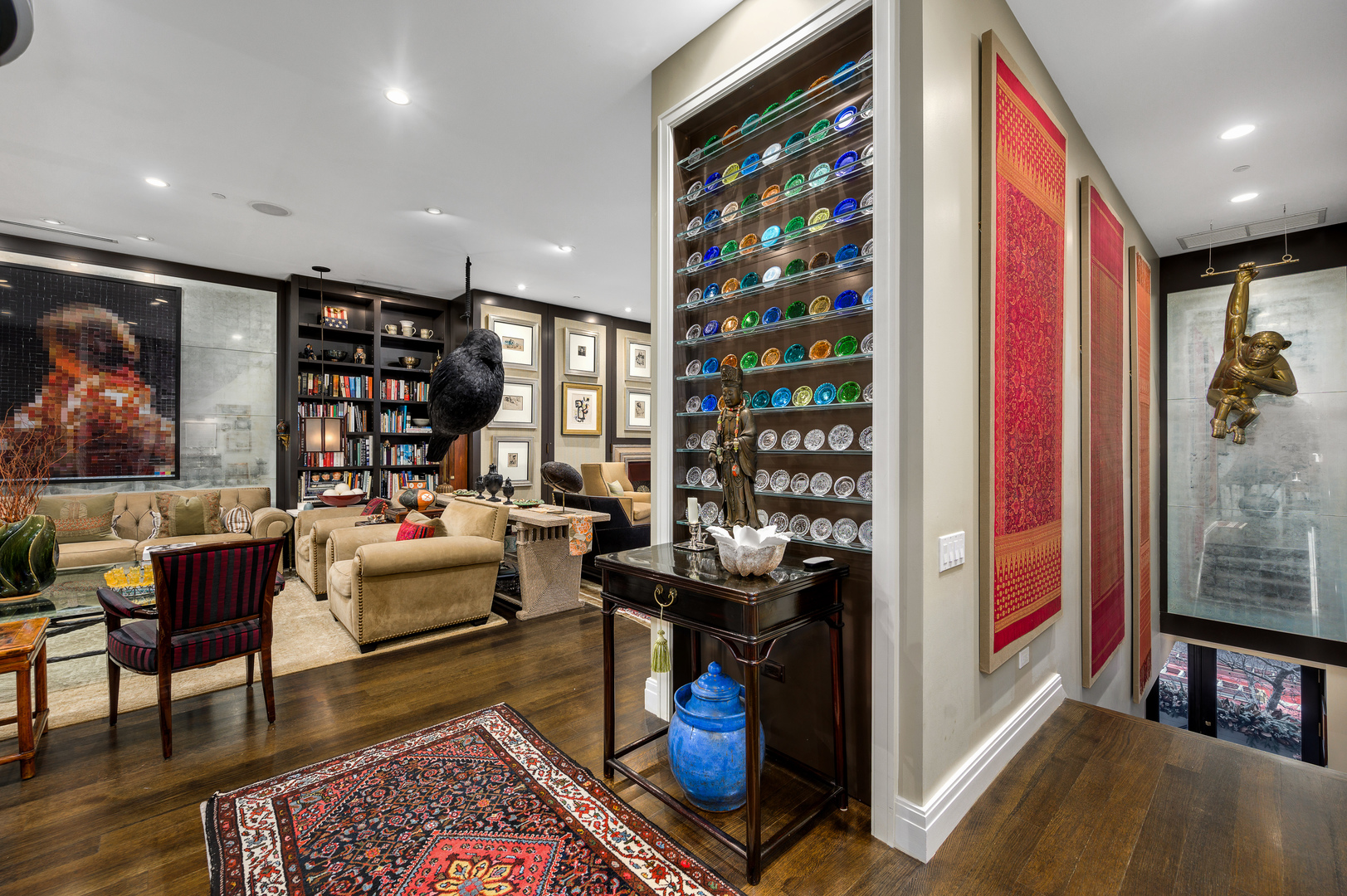 2124 N Lincoln Park West