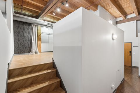 Tiny photo for 1733 W IRVING PARK Road #213, Chicago, IL 60613 (MLS # 12600070)