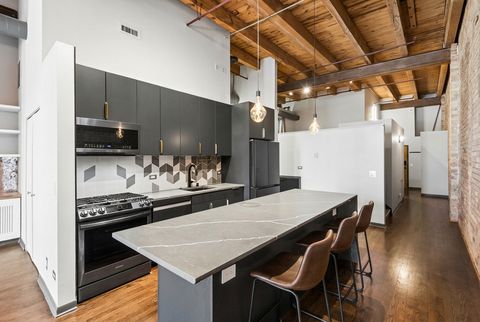 Tiny photo for 1733 W IRVING PARK Road #213, Chicago, IL 60613 (MLS # 12600070)