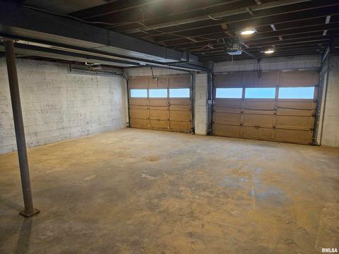 Tiny photo for 11799 E Webb Road, Mt Vernon, IL 62864 (MLS # EB460182)