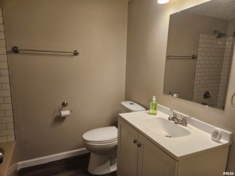 Tiny photo for 11799 E Webb Road, Mt Vernon, IL 62864 (MLS # EB460182)