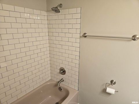 Tiny photo for 11799 E Webb Road, Mt Vernon, IL 62864 (MLS # EB460182)