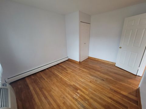 Tiny photo for 9588 Terrace Place #1F, Des Plaines, IL 60016 (MLS # 12587928)