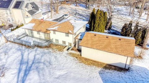 Tiny photo for 28W313 Batavia Road, Warrenville, IL 60555 (MLS # 12557967)