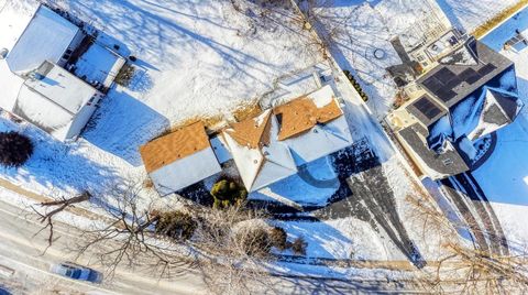 Tiny photo for 28W313 Batavia Road, Warrenville, IL 60555 (MLS # 12557967)