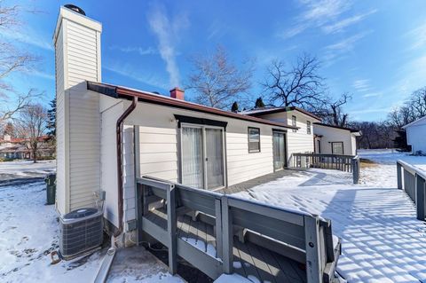 Tiny photo for 28W313 Batavia Road, Warrenville, IL 60555 (MLS # 12557967)