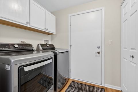 Tiny photo for 21533 Papoose Lake Court, Crest Hill, IL 60403 (MLS # 12621433)