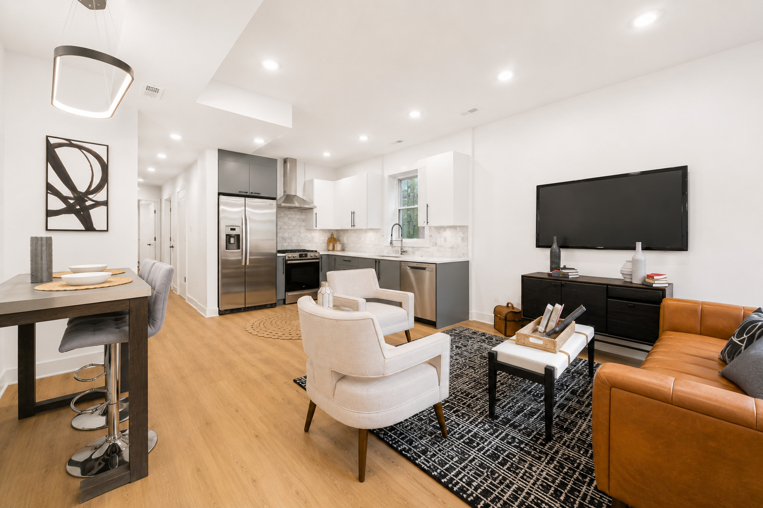 2049 N Kedzie Avenue GF