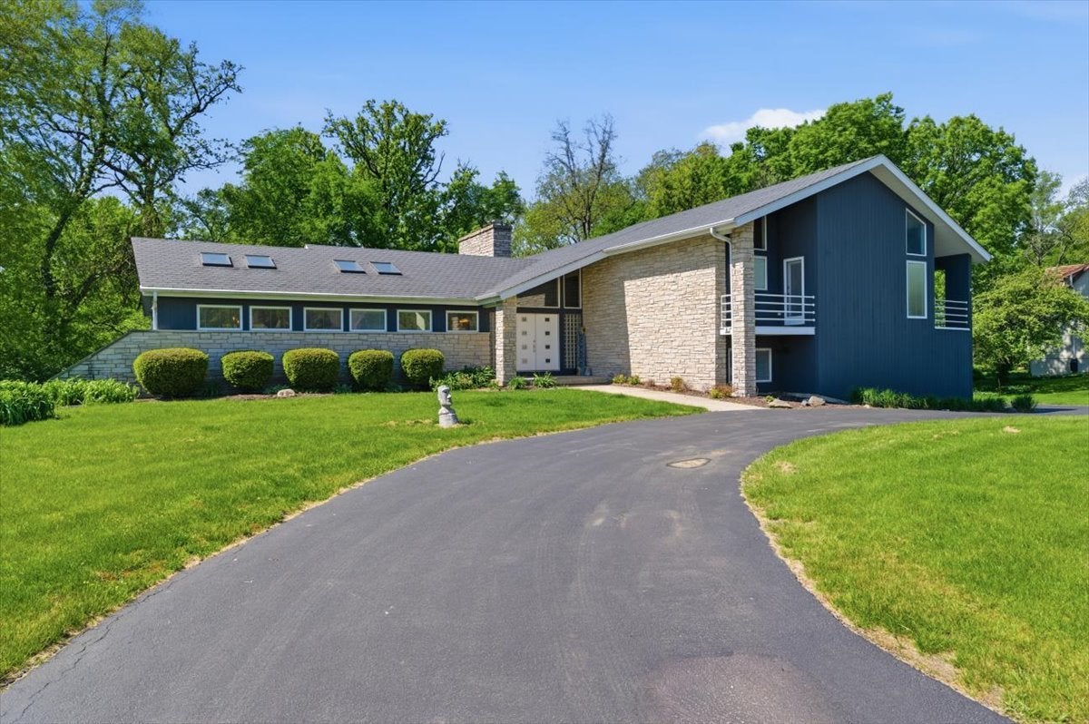 71 Oak Creek Drive