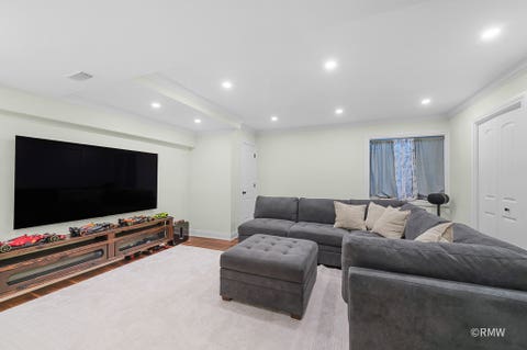 Tiny photo for 463 E Potter Street, Wood Dale, IL 60191 (MLS # 12732163)