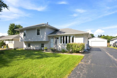 Photo of 1713 Bataan Street, Joliet, IL 60435 (MLS # 12741173)
