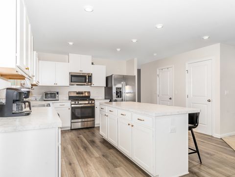 Tiny photo for 420 Monterey Street, Yorkville, IL 60560 (MLS # 12503655)