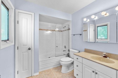 Tiny photo for 929 W Surrey Road, Addison, IL 60101 (MLS # 12472306)