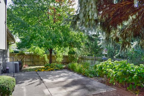 Tiny photo for 929 W Surrey Road, Addison, IL 60101 (MLS # 12472306)