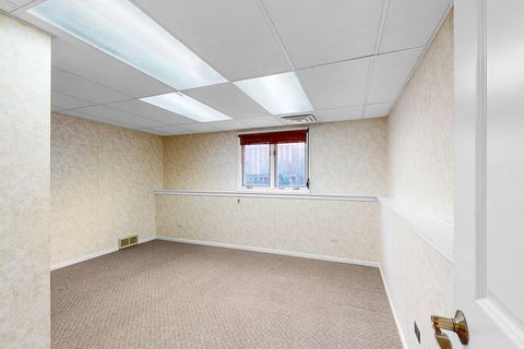 Tiny photo for 929 W Surrey Road, Addison, IL 60101 (MLS # 12472306)