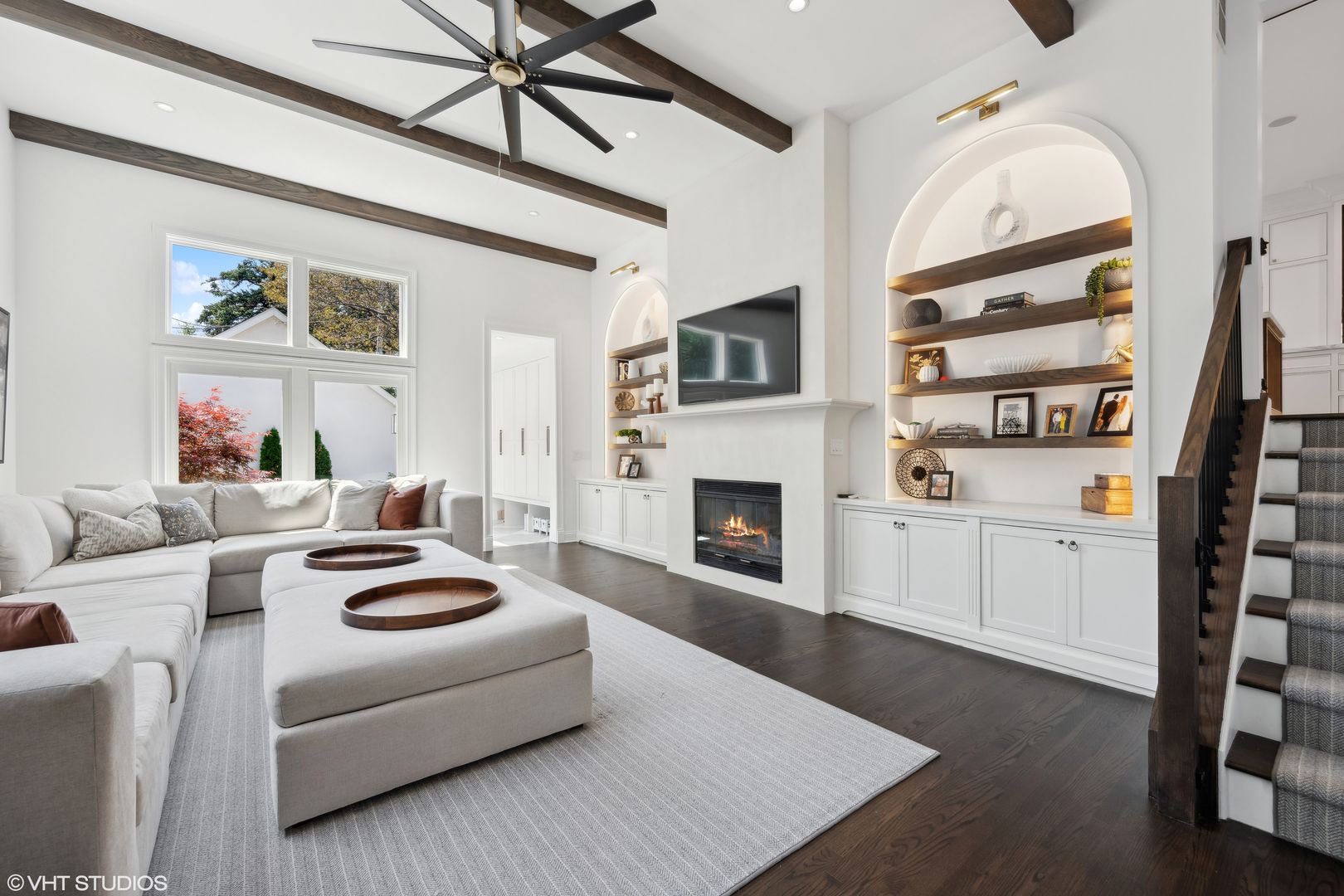 3836 N KEELER Avenue