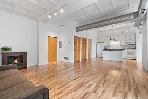 Tiny photo for 1307 S Wabash Avenue #507, Chicago, IL 60605 (MLS # 12637833)