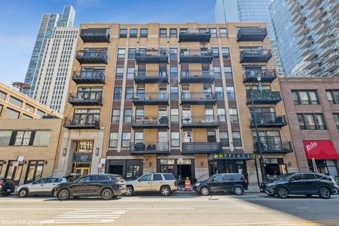 Photo of 1307 S Wabash Avenue #507, Chicago, IL 60605 (MLS # 12637833)