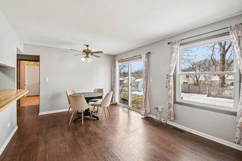 Tiny photo for 1420 Greenridge Avenue, Algonquin, IL 60102 (MLS # 12533411)