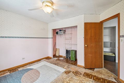 Tiny photo for 1420 Greenridge Avenue, Algonquin, IL 60102 (MLS # 12533411)