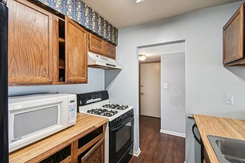 Tiny photo for 1420 Greenridge Avenue, Algonquin, IL 60102 (MLS # 12533411)