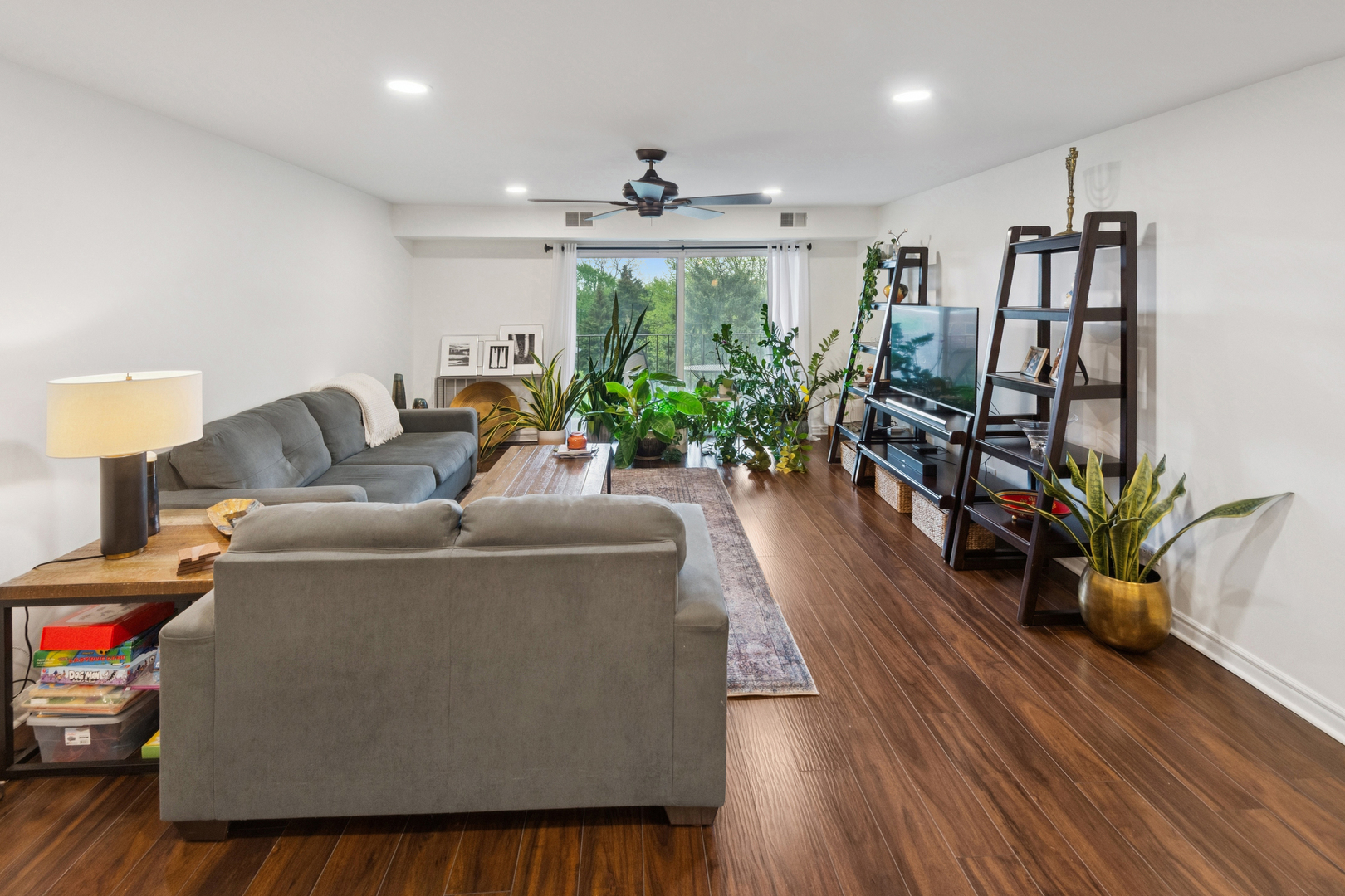 4106 N Narragansett Avenue 511