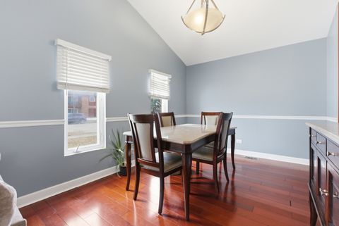 Tiny photo for 2736 E Goodrich Avenue E, Burnham, IL 60633 (MLS # 12609830)